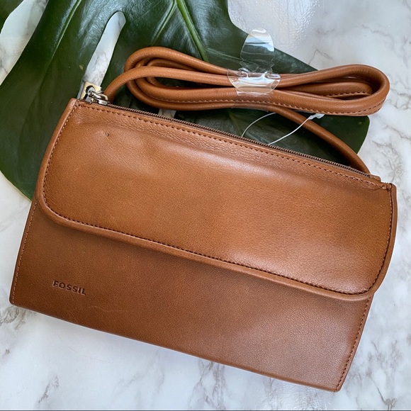 Fossil tan leather wallet on a string crossbody - Picture 14 of 14